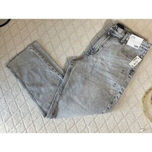 Aeropostale Women’s Mom Jeans Stretch. Size 12R.  Raw Hem